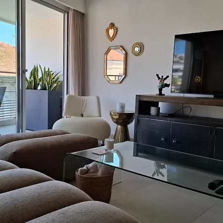 Centre - Cavell - Walking Distance From Palais Des Festivals And - Free Parking - Perfect Location For Business And Holliday Lägenhet