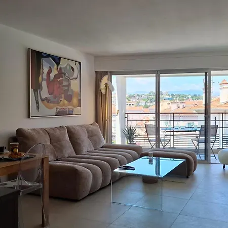 Lägenhet Centre - Cavell - Walking Distance From Palais Des Festivals And - Free Parking - Perfect Location For Business And Holliday