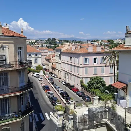 Lägenhet Centre - Cavell - Walking Distance From Palais Des Festivals And - Free Parking - Perfect Location For Business And Holliday Cannes